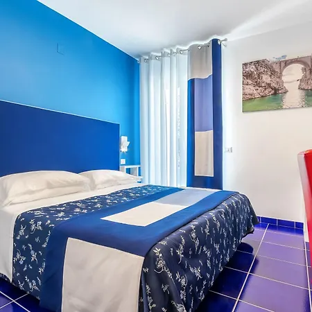 Metropole Hotel 4*