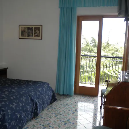 Hotel Metropole 4*
