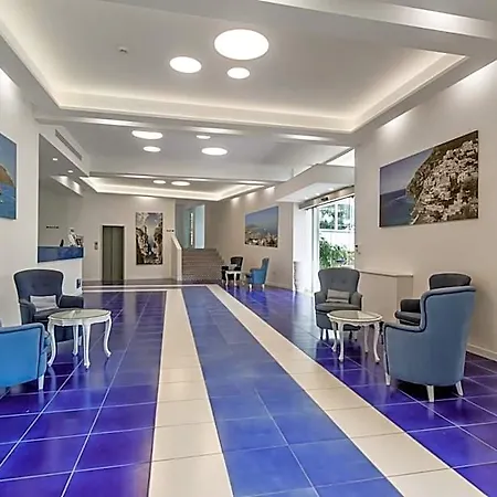 Metropole 4* سورينتو