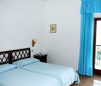 Metropole מלון 4*
