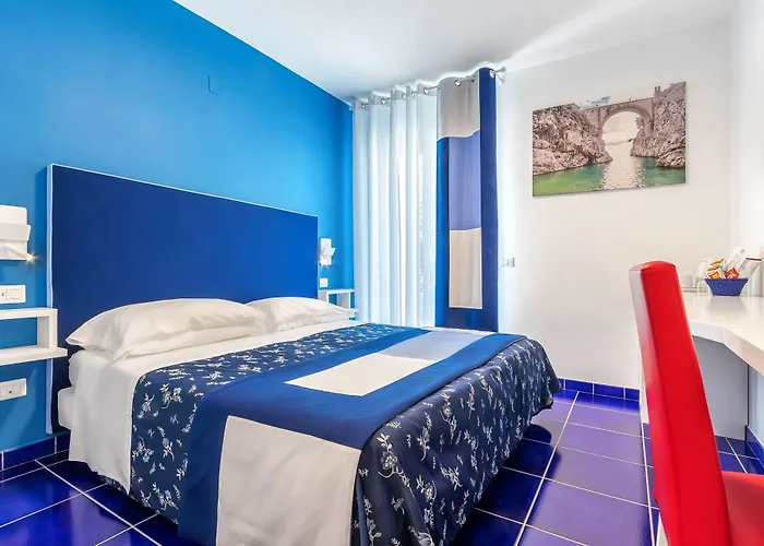 Metropole Hotel 4*