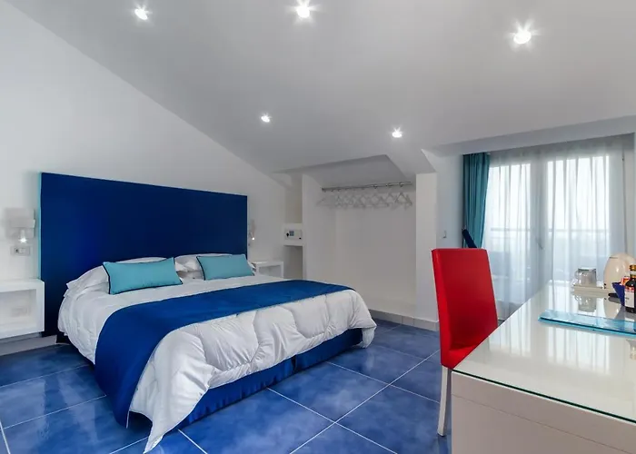 Metropole 4*