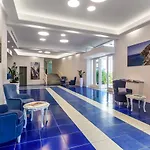 Metropole Hotel