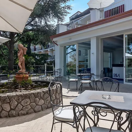 Metropole Hotel 4*