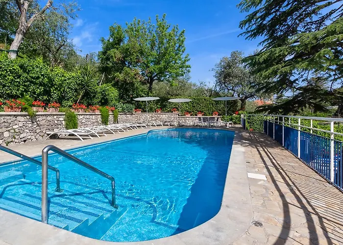 Metropole Hotel Península Sorrentina