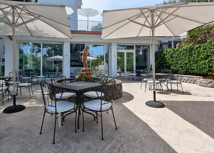 Metropole Hotel Península Sorrentina